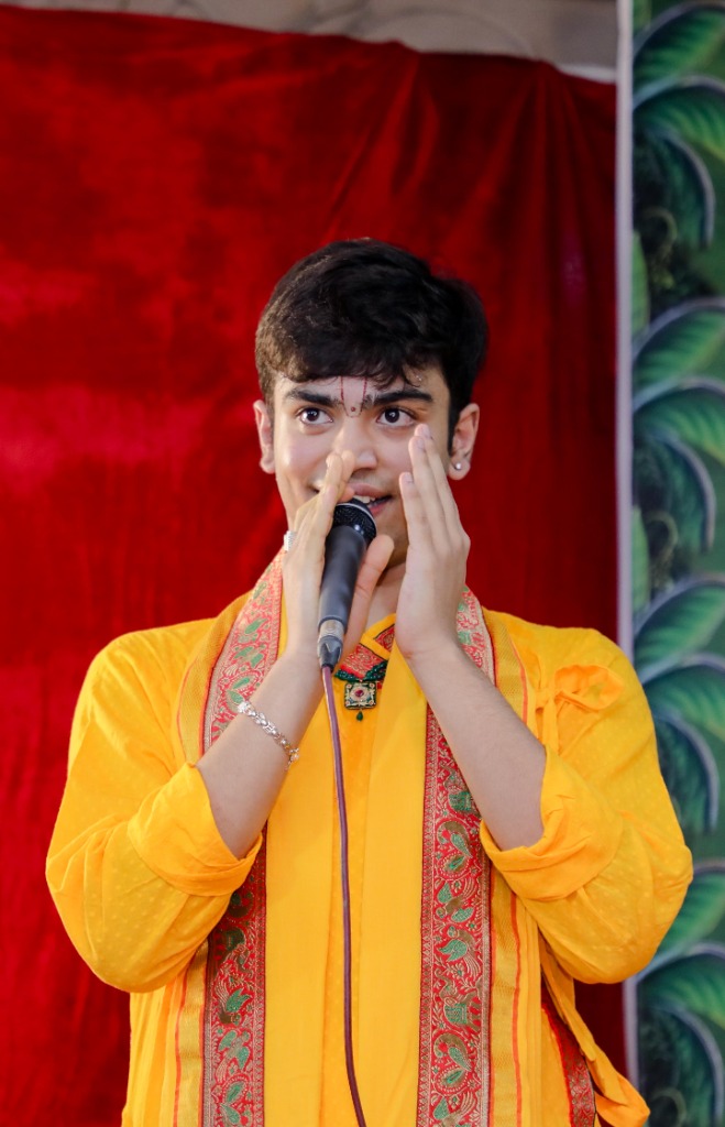 Vaishnavacharya Anugrah Goswami Pravachan